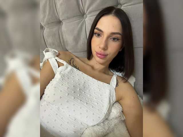 BabyDarii live cam on BongaCams