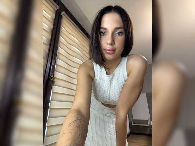 BabyDarii live cam on BongaCams