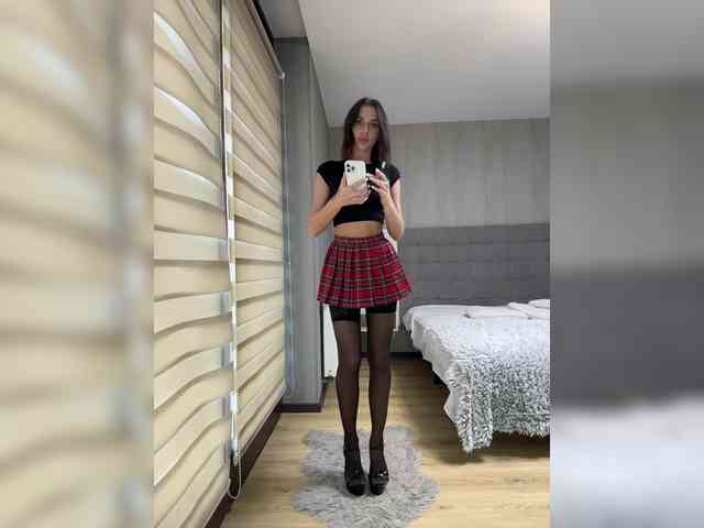 BabyDarii Sex Cam Show