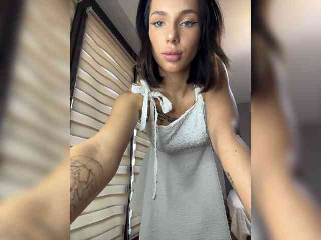 BabyDarii webcam