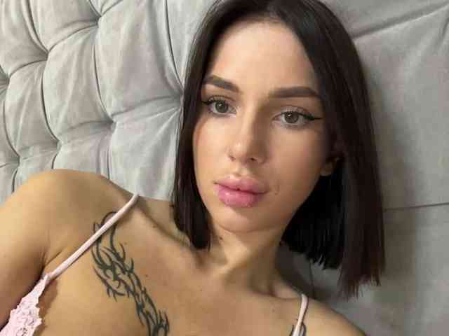 BabyDarii webcam