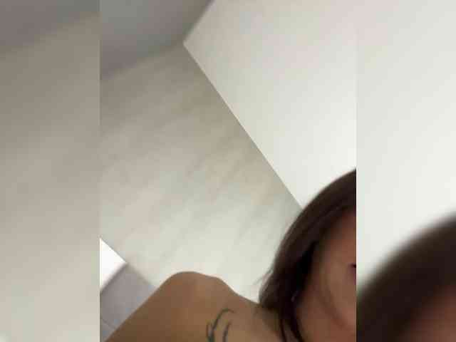 BabyDarii webcam