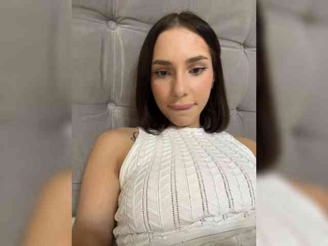 BabyDarii Sex Cam Show