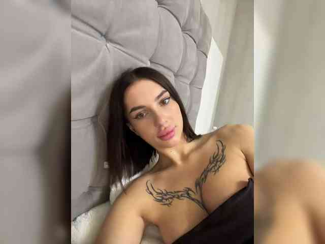 BabyDarii webcam