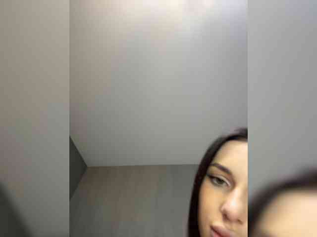 BabyDarii webcam