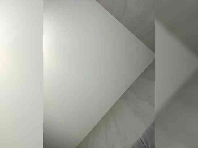 BabyDarii webcam