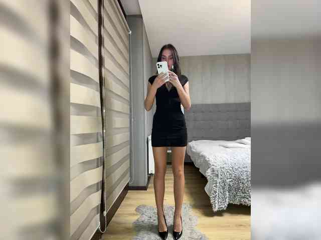BabyDarii Sex Cam Show