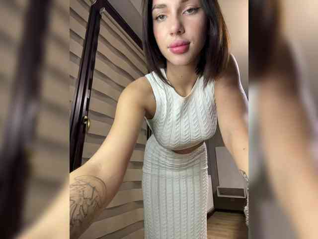 BabyDarii Sex Cam Show
