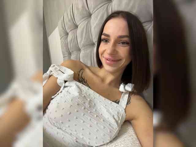 BabyDarii Sex Cam Show