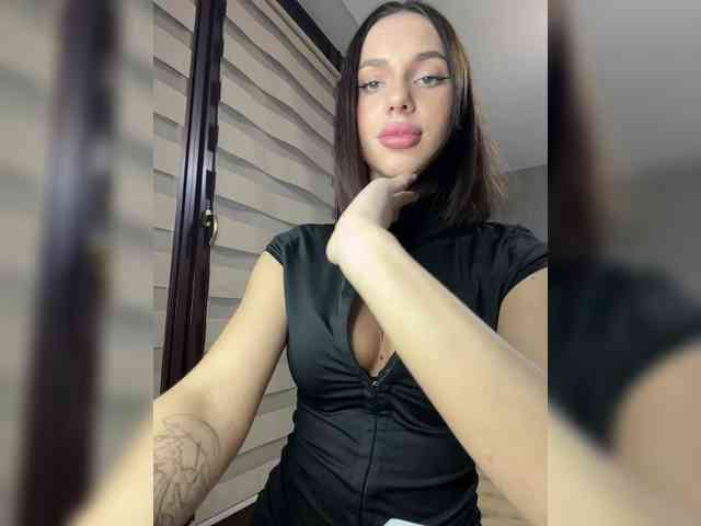 BabyDarii Sex Cam Show