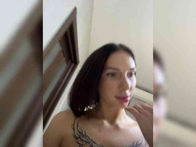 BabyDarii webcam