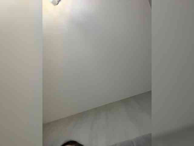 BabyDarii webcam