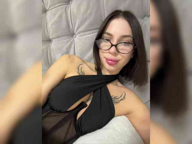BabyDarii webcam