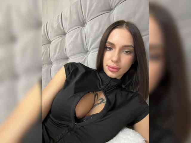 BabyDarii Sex Cam Show