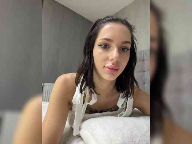 BabyDarii webcam