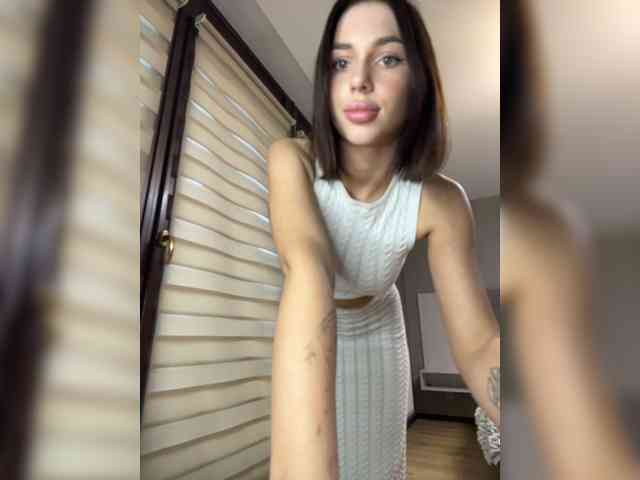 BabyDarii Sex Cam Show