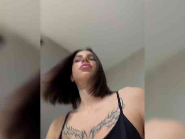 BabyDarii webcam