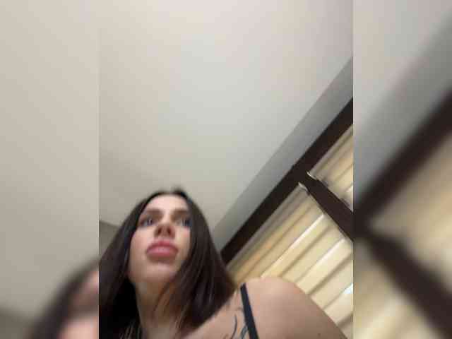 BabyDarii webcam