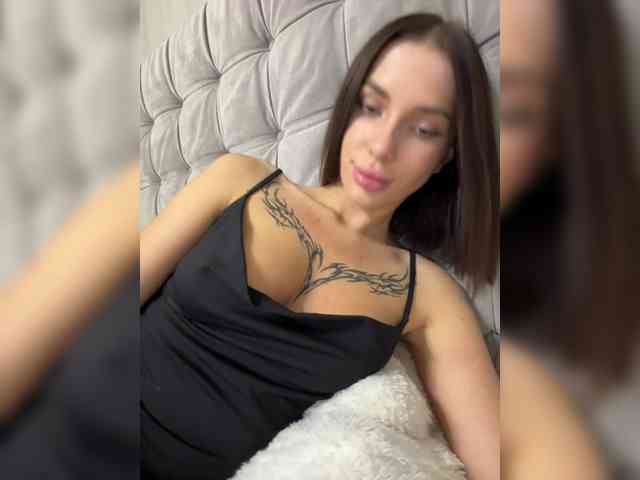 BabyDarii Sex Cam Show