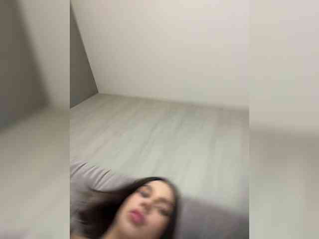 BabyDarii webcam