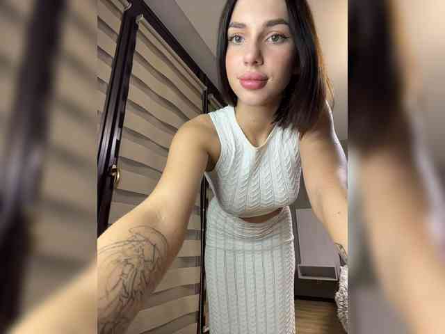 BabyDarii Sex Cam Show