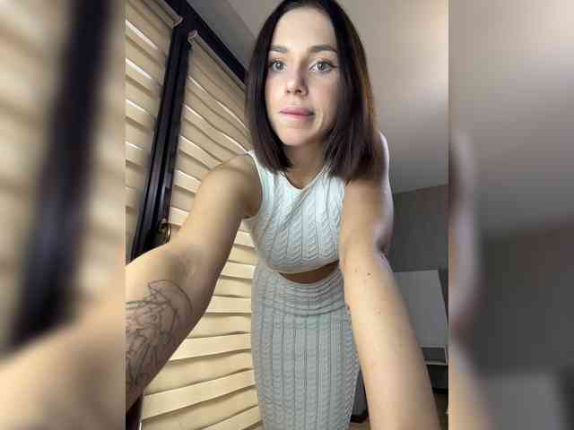 BabyDarii Sex Cam Show