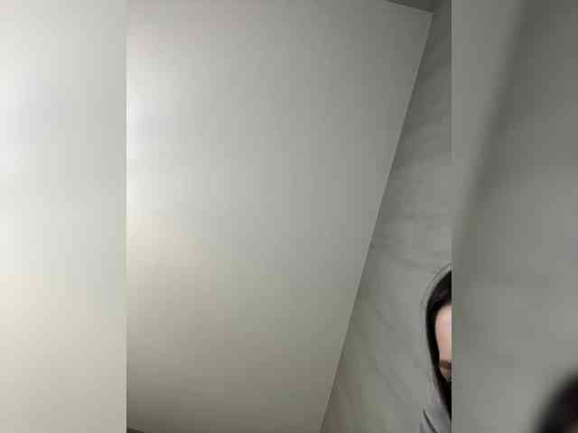 BabyDarii webcam