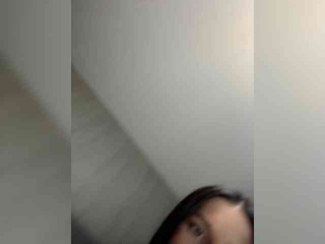 BabyDarii webcam