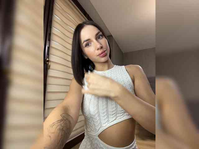 BabyDarii Sex Cam Show