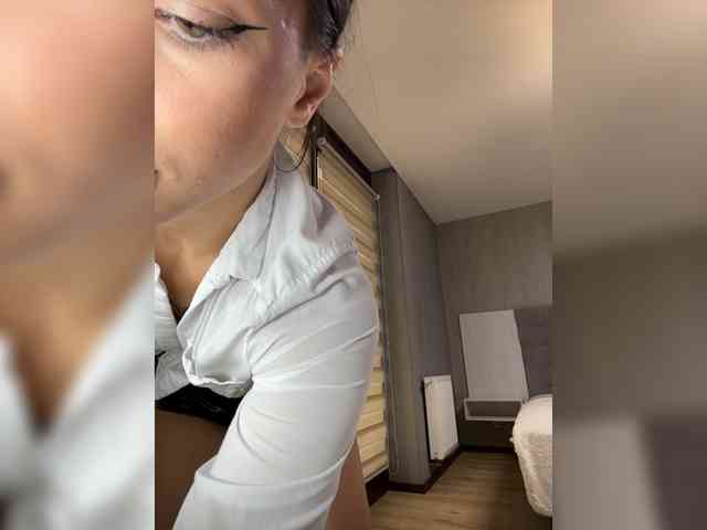BabyDarii webcam