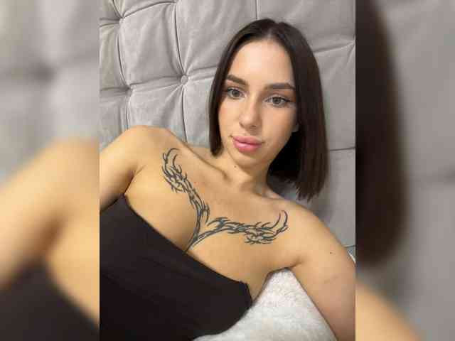 BabyDarii webcam