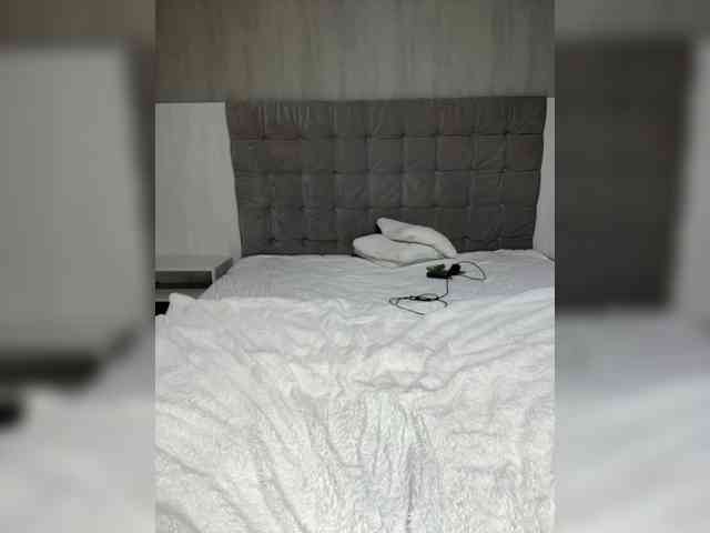 BabyDarii Sex Cam Show