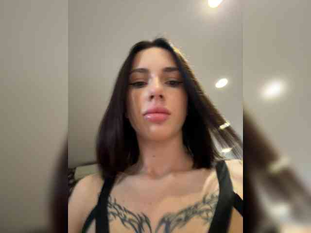 BabyDarii webcam