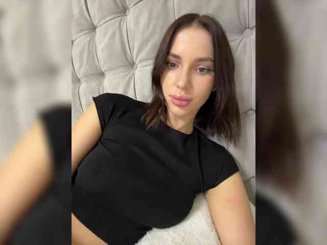 BabyDarii Sex Cam Show