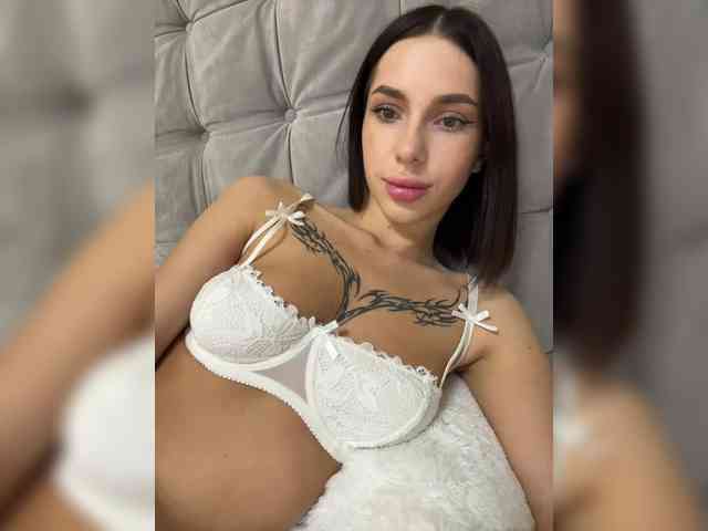 Babydarii's cam show statistics and live stream