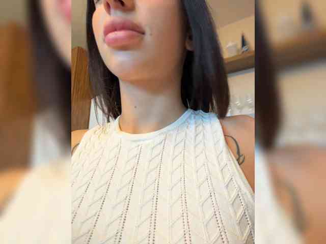 BabyDarii Sex Cam Show