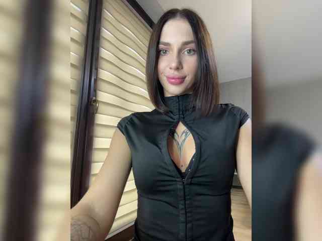 BabyDarii Sex Cam Show