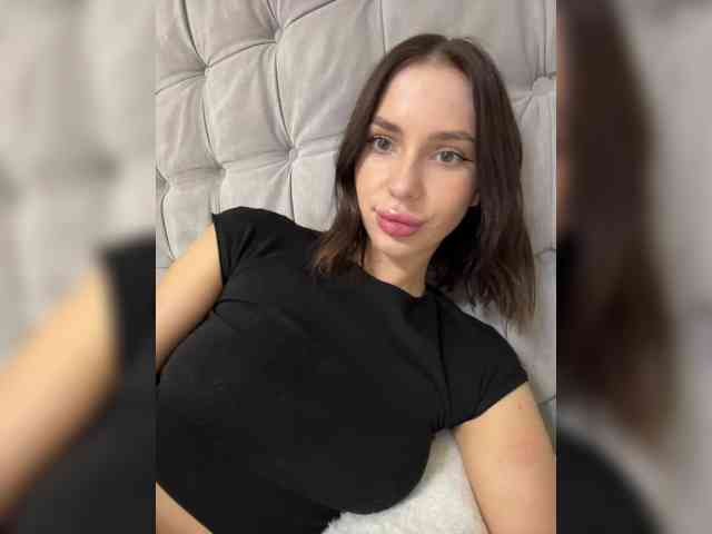 BabyDarii Sex Cam Show