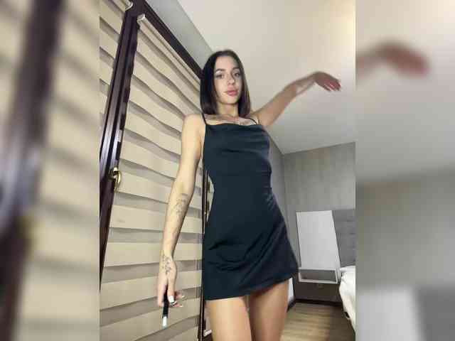 BabyDarii Sex Cam Show