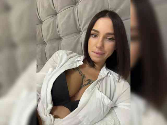 BabyDarii webcam