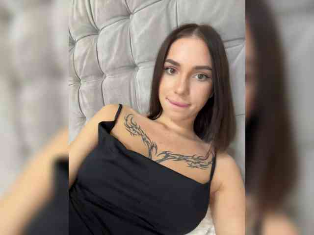 BabyDarii Sex Cam Show