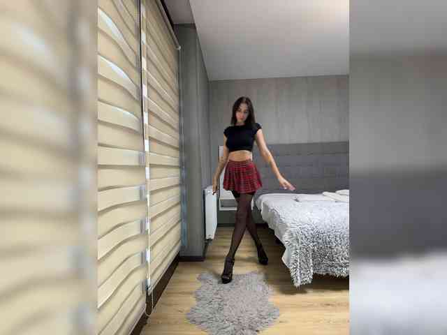 BabyDarii Sex Cam Show