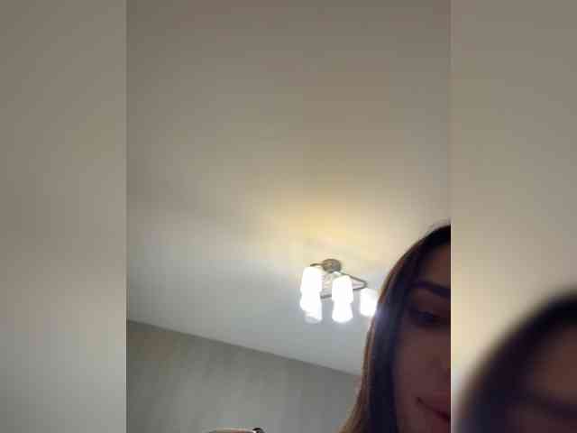 BabyDarii Sex Cam Show