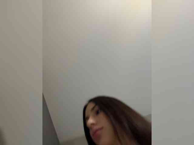 BabyDarii webcam