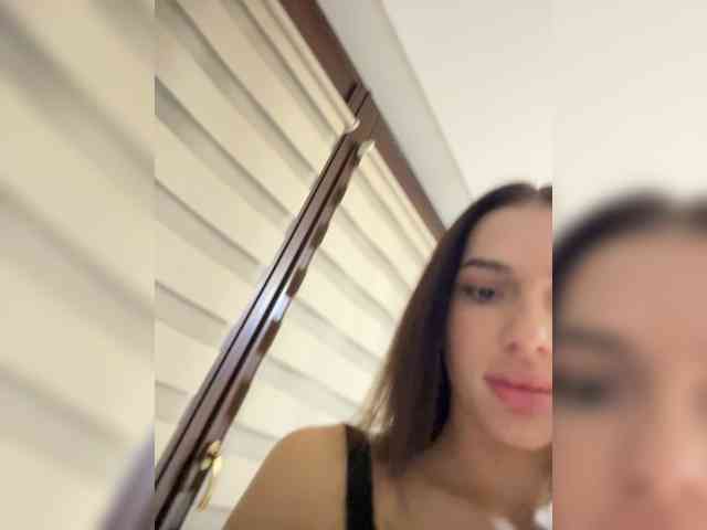 BabyDarii webcam