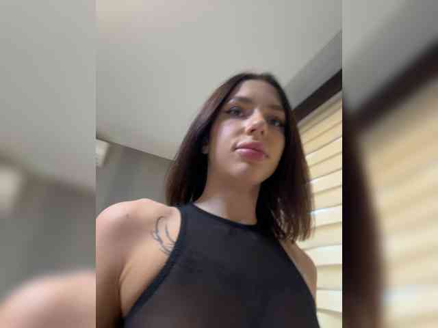 BabyDarii webcam