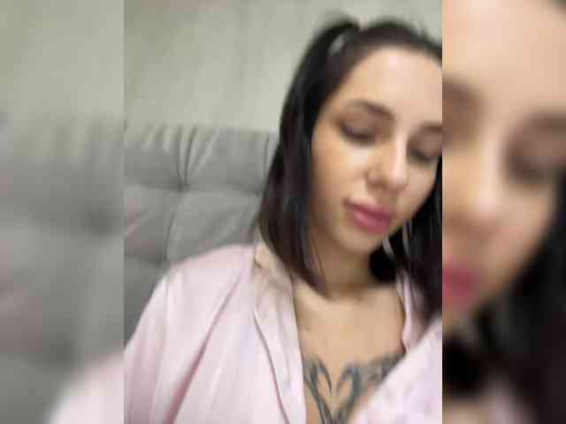 BabyDarii webcam