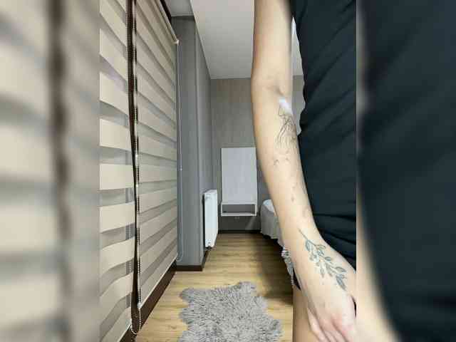 BabyDarii Sex Cam Show