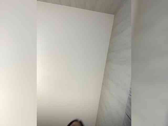BabyDarii webcam