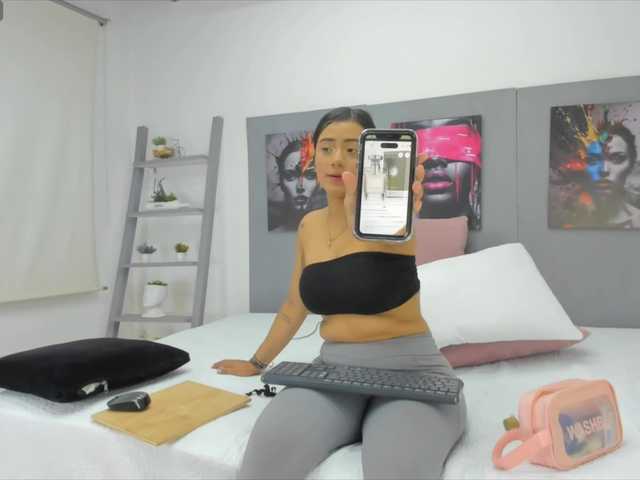 geema's BongaCams show and profile